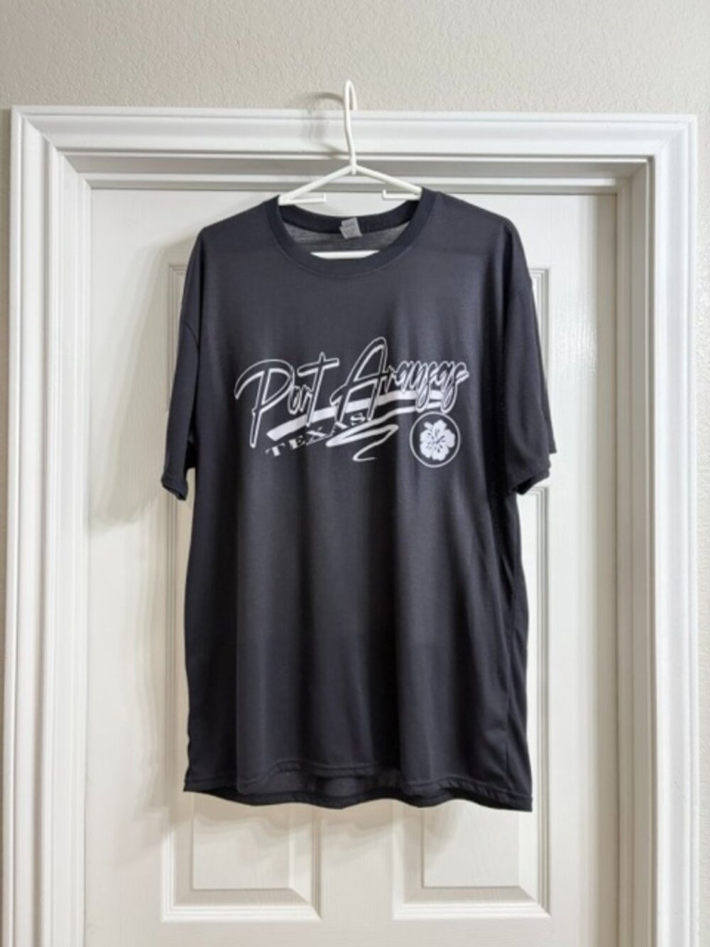 Gildan Brand Women's Black T-Shirt from Port Aransas Texas, Size XL